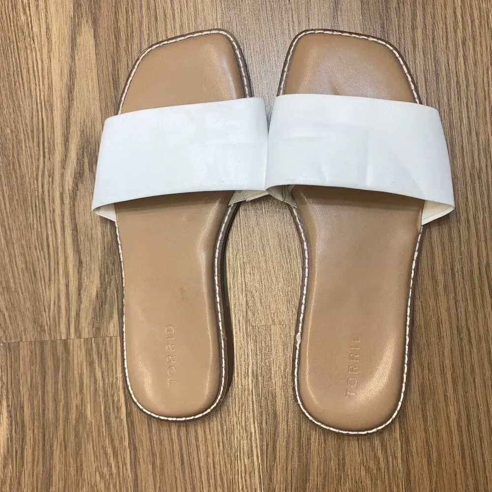 Torrid Single Band‎ Slides Flat Sandals 10WW Faux Leather White Square Toe